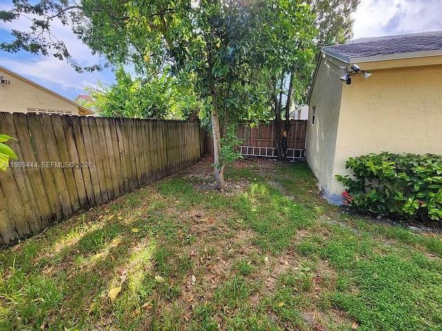 11806 SW 102nd St, Miami, FL 33186
