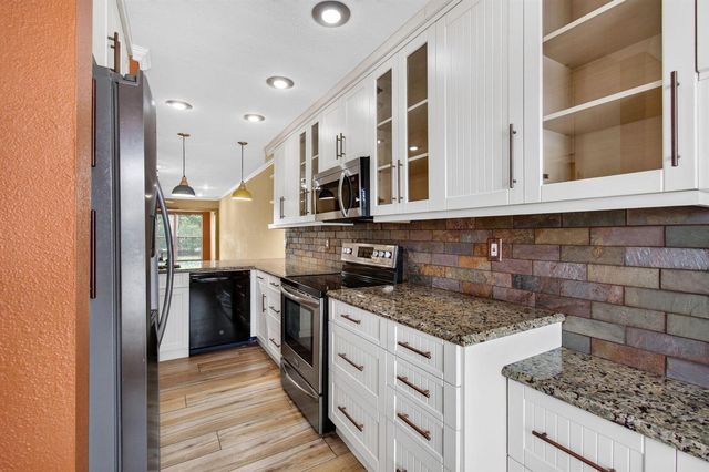 2830 SW 15th Street 6-a, Delray Beach, FL 33445