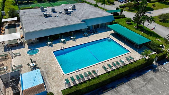 2830 SW 15th Street 6-a, Delray Beach, FL 33445