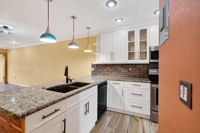 2830 SW 15th Street 6-a, Delray Beach, FL 33445