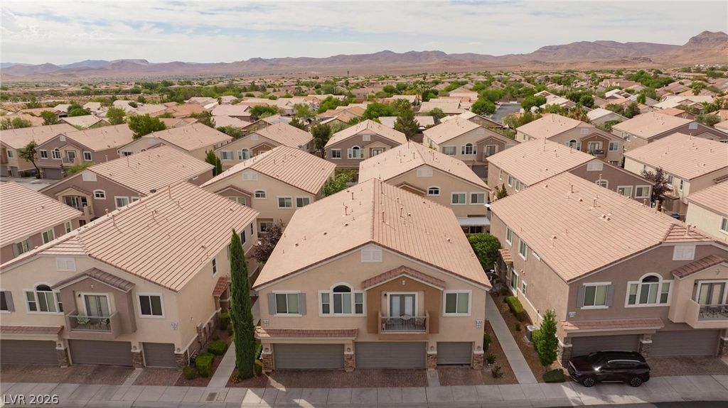8749 Horizon Wind Avenue 101, Las Vegas, NV 89178 — exterior