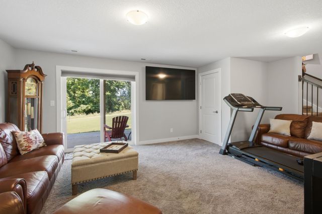 15307 Goldenrod Drive, Urbandale, IA 50323