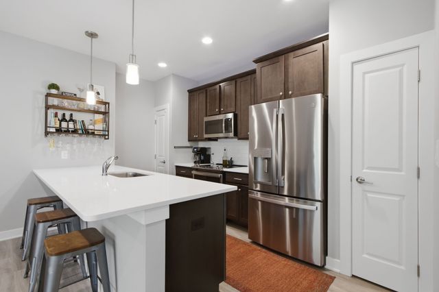 15307 Goldenrod Drive, Urbandale, IA 50323