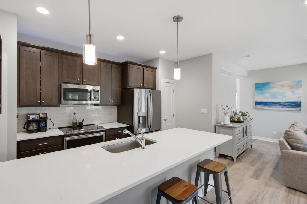 15307 Goldenrod Drive, Urbandale, IA 50323