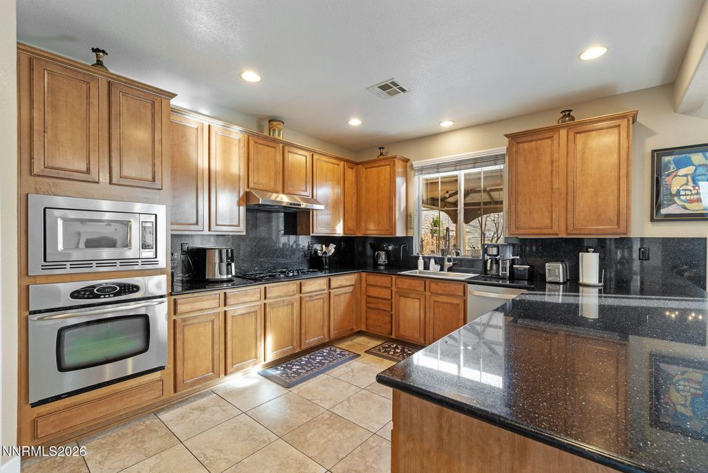 Image 15 of property listing at 4289 Black Hills Drive, Sparks, NV 89436