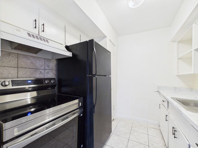 6500 Rampart Street 28, Houston, TX 77081