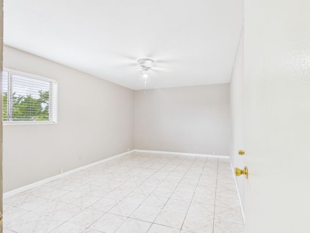 6500 Rampart Street 28, Houston, TX 77081