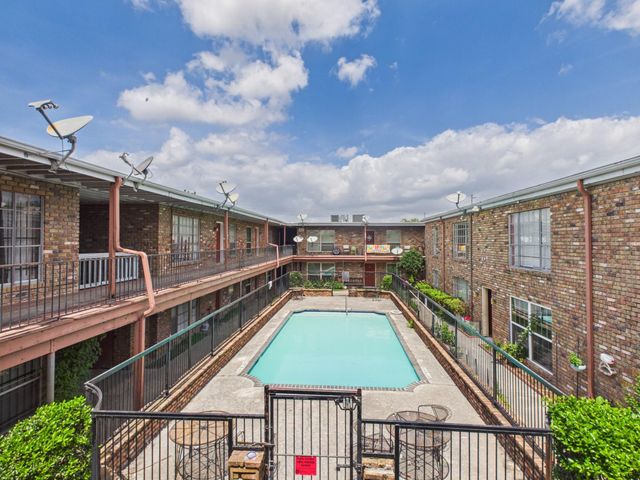 6500 Rampart Street 28, Houston, TX 77081