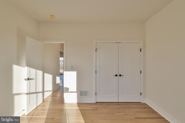 464 LONG LN, Walnutport, PA 18088