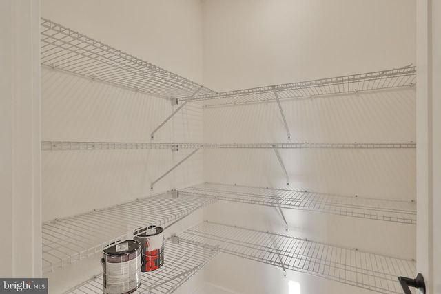 464 LONG LN, Walnutport, PA 18088