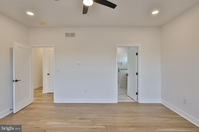 464 LONG LN, Walnutport, PA 18088