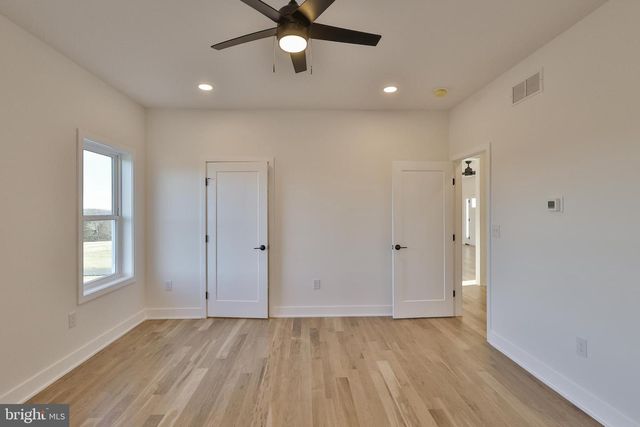 464 LONG LN, Walnutport, PA 18088