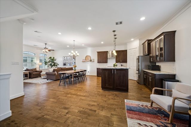1165 Beasley Hills Lane, Houston, TX 77008