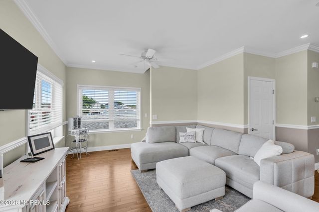 210 Longview Drive, Bayville, NJ 08721