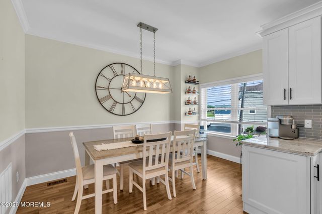 210 Longview Drive, Bayville, NJ 08721