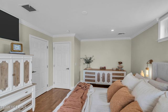 210 Longview Drive, Bayville, NJ 08721