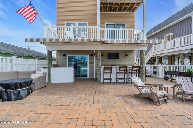 210 Longview Drive, Bayville, NJ 08721