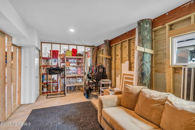210 Longview Drive, Bayville, NJ 08721