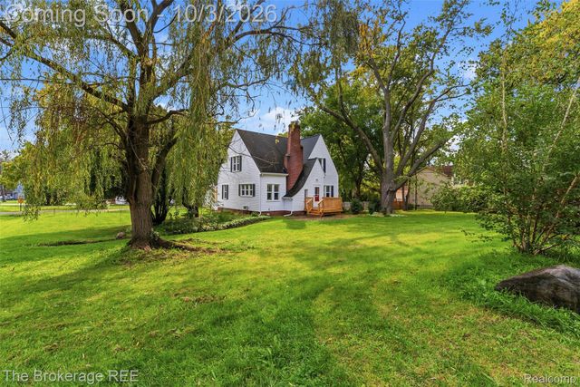 3091 Edgefield Drive, Waterford Charter Township, MI 48328