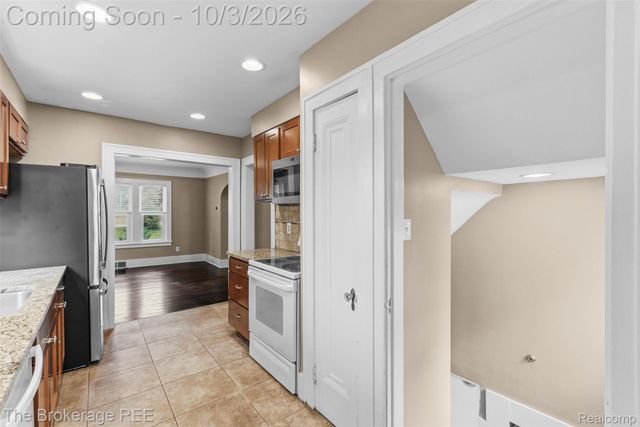3091 Edgefield Drive, Waterford Charter Township, MI 48328