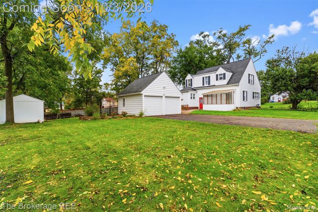 3091 Edgefield Drive, Waterford Charter Township, MI 48328
