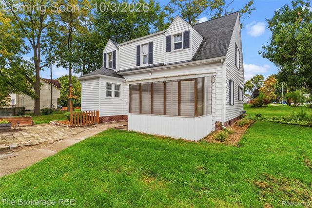 3091 Edgefield Drive, Waterford Charter Township, MI 48328