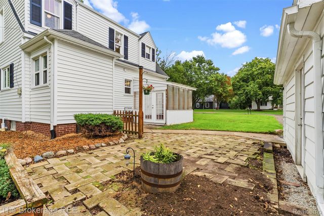 3091 Edgefield Drive, Waterford Charter Township, MI 48328