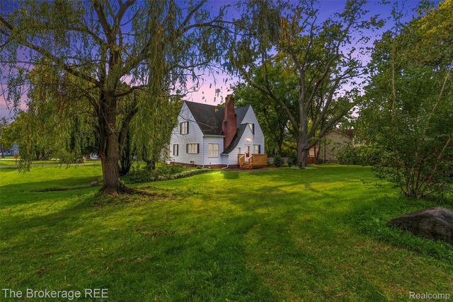 3091 Edgefield Drive, Waterford Charter Township, MI 48328