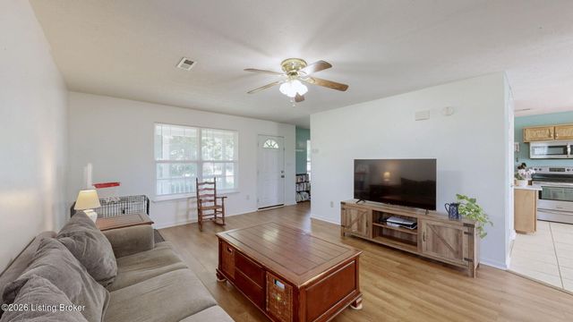 483 Jake Dr, Rineyville, KY 40162