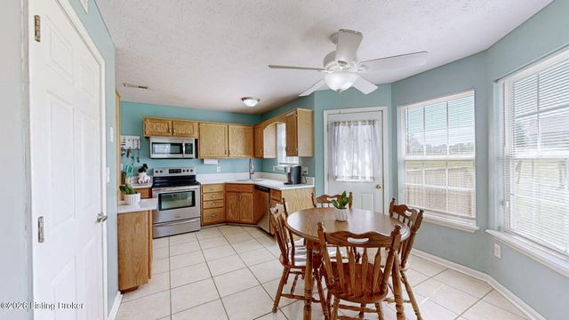 483 Jake Dr, Rineyville, KY 40162