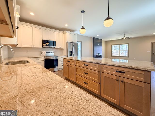 292 Townview Drive, Cleveland, GA 30528
