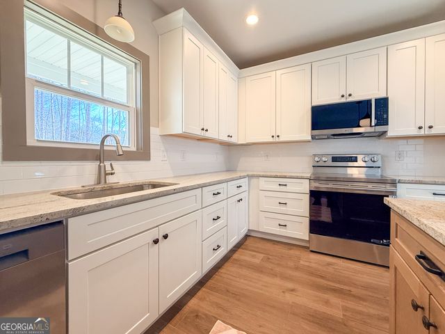 292 Townview Drive, Cleveland, GA 30528