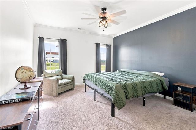 437 Altavista Drive, Clemmons, NC 27012