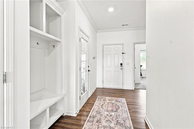 437 Altavista Drive, Clemmons, NC 27012