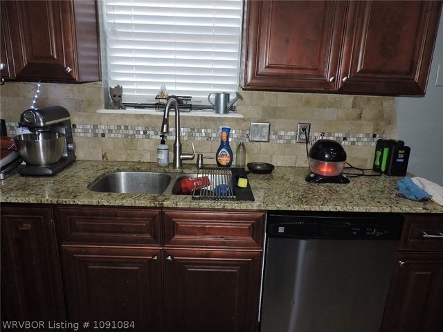 2802 Martha Street, Van Buren, AR 72956