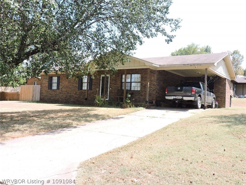 2802 Martha Street, Van Buren, AR 72956