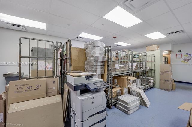 150 SE 2nd Avenue 103, Miami, FL 33131