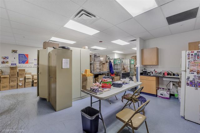 150 SE 2nd Avenue 103, Miami, FL 33131