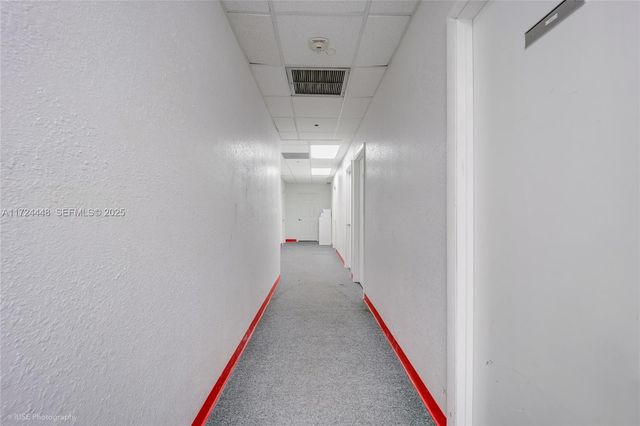 150 SE 2nd Avenue 103, Miami, FL 33131