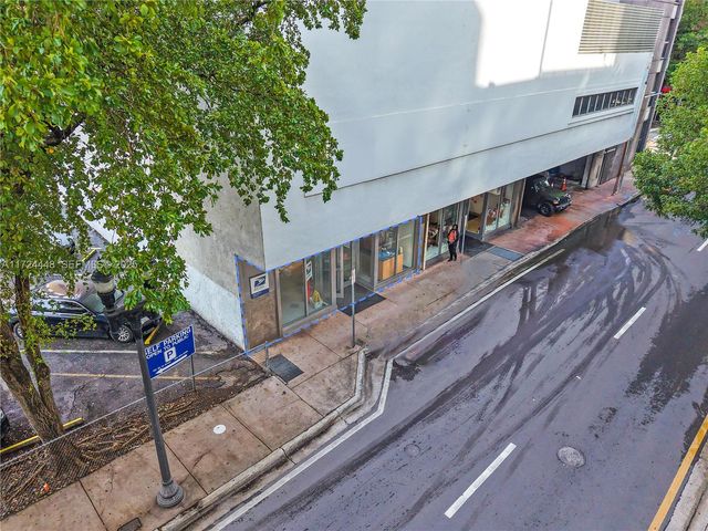 150 SE 2nd Avenue 103, Miami, FL 33131