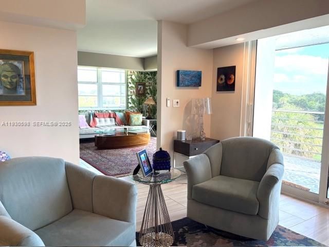 806 Cypress Grove Ln 512, Pompano Beach, FL 33069