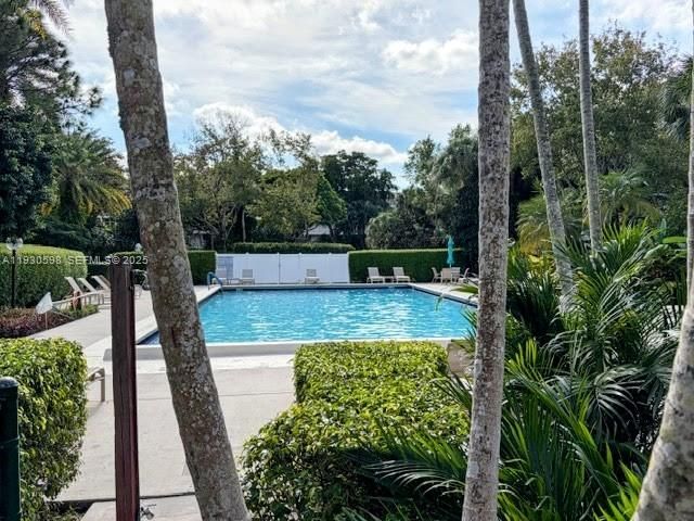 806 Cypress Grove Ln 512, Pompano Beach, FL 33069