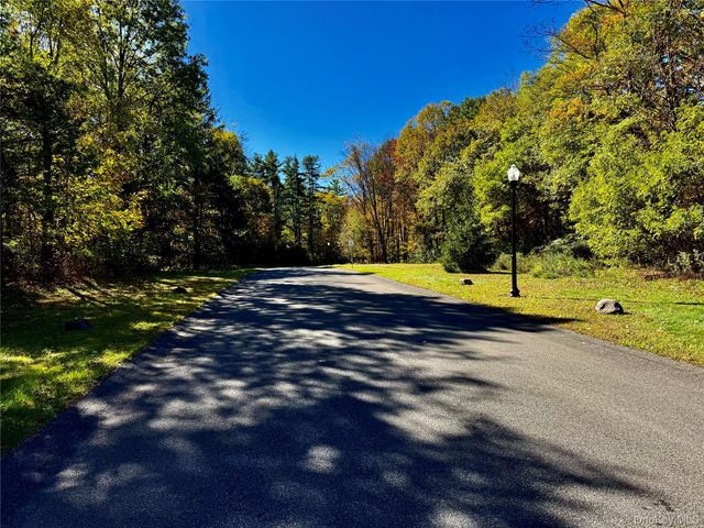 86 Falling Waters Drive, Palenville, NY 12463