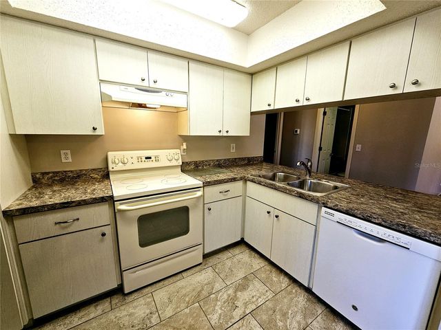 9000 GRIGGS ROAD A, Englewood, FL 34224