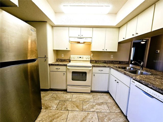 9000 GRIGGS ROAD A, Englewood, FL 34224