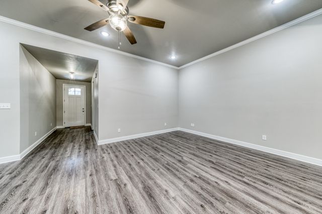508 W 0AK Street, Weatherford, TX 76086