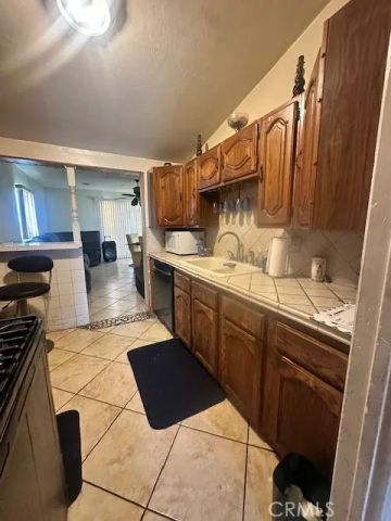 417 E 140th, Los Angeles, CA 90061