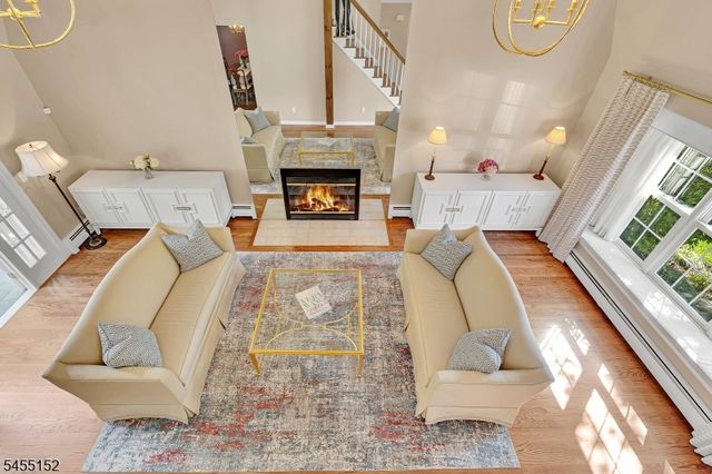 41 Dexter Dr N, Bernards Twp., NJ 07920