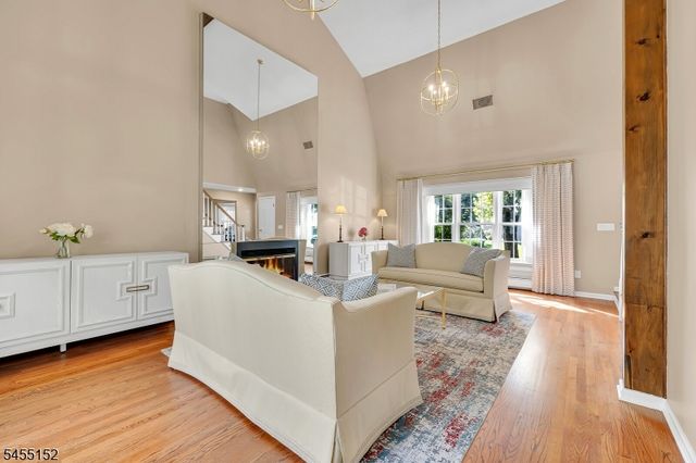 41 Dexter Dr N, Bernards Twp., NJ 07920