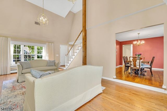 41 Dexter Dr N, Bernards Twp., NJ 07920